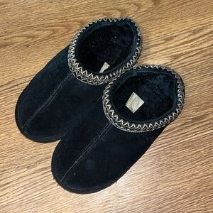 UGG TASMAN Women’s size 6